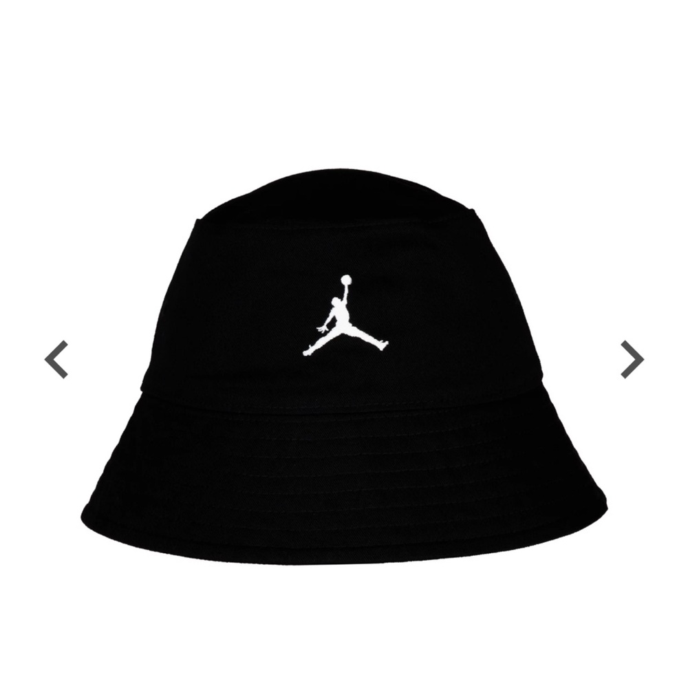 Nike Jordan kids black jump man bucket hat NWT
